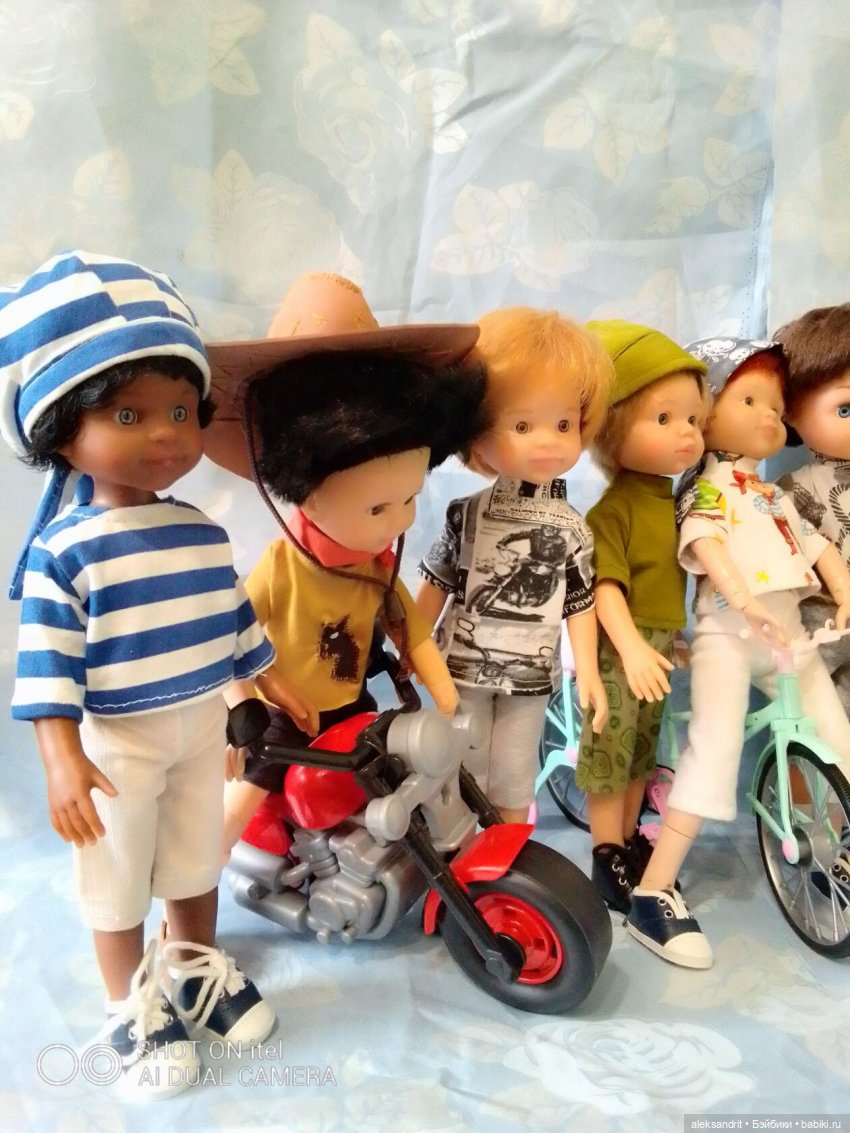 Мои куклы, начало показа моих кукложителей......паолки ..Мальчишки тоже любят наряжаться (фото 3)