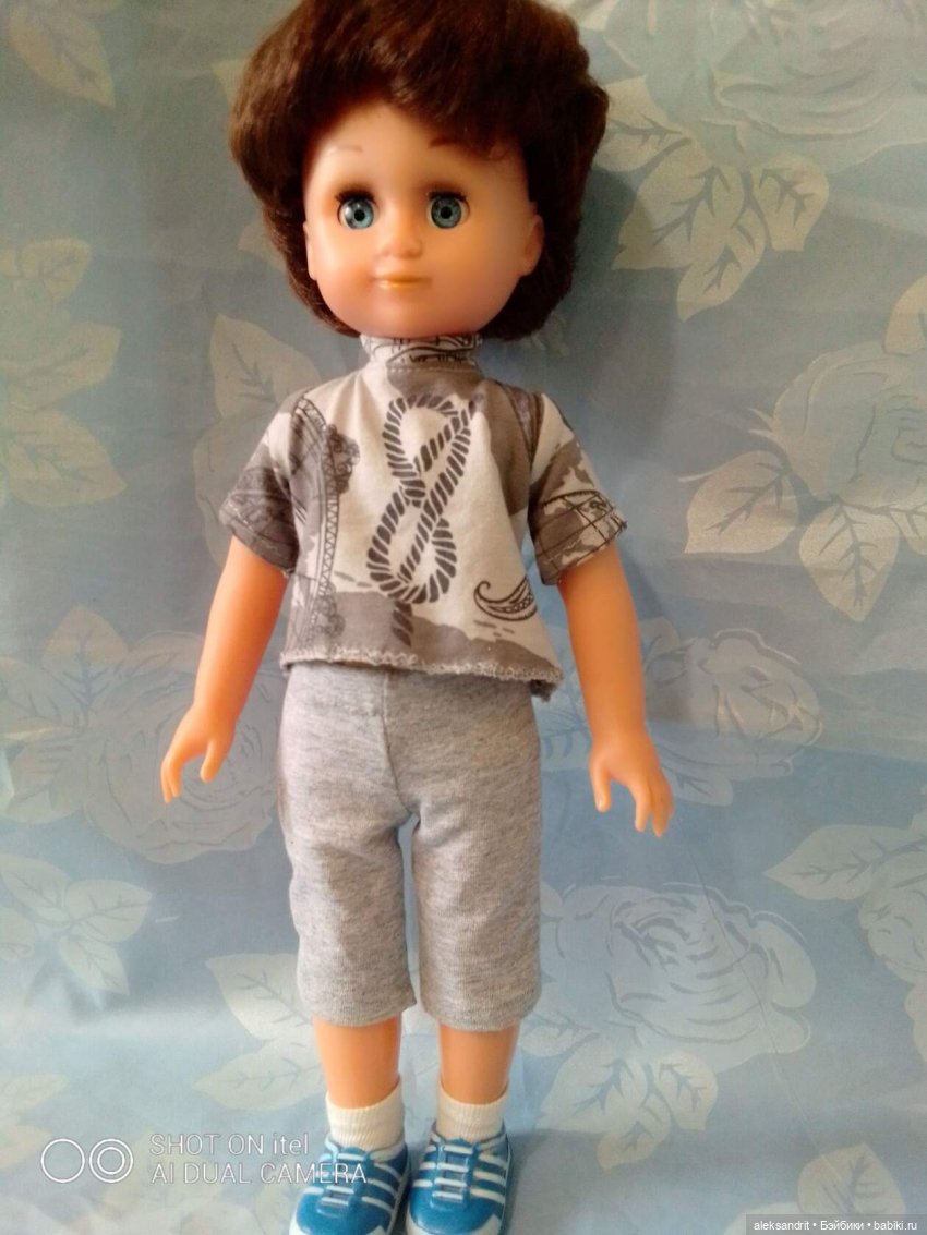 Мои куклы, начало показа моих кукложителей......паолки ..Мальчишки тоже любят наряжаться