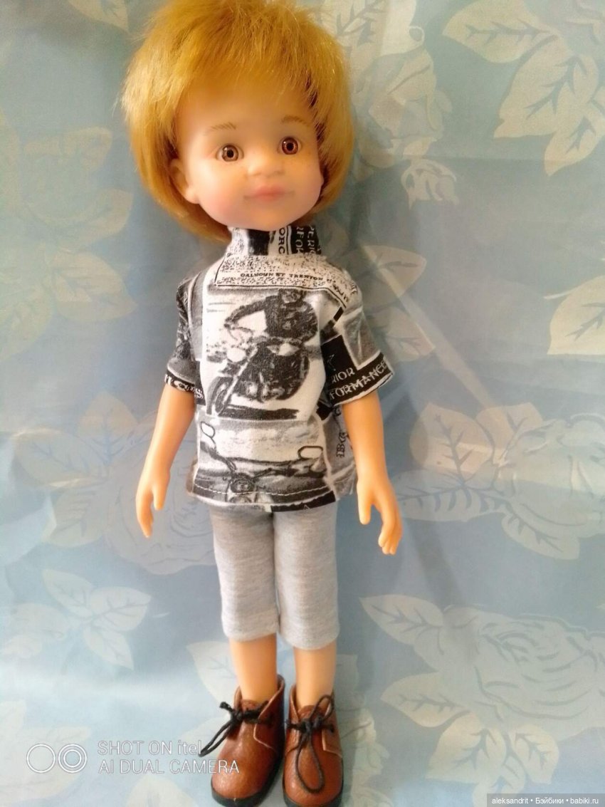 Мои куклы, начало показа моих кукложителей......паолки ..Мальчишки тоже любят наряжаться