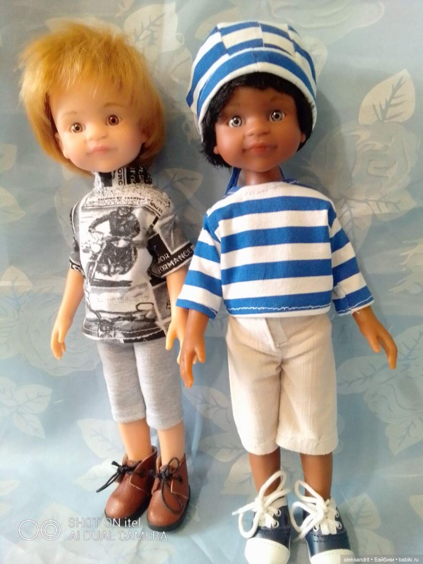 Мои куклы, начало показа моих кукложителей......паолки ..Мальчишки тоже любят наряжаться
