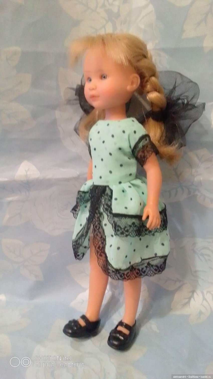 Мои куклы, начало показа моих кукложителей......паолки .Парад девчонок ....,часть 3 ,платьица в горошек
