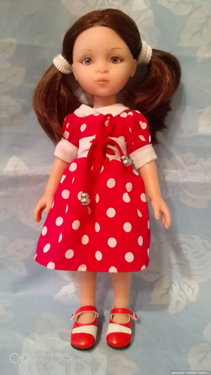 Мои куклы, начало показа моих кукложителей......паолки .Парад девчонок ....,часть 3 ,платьица в горошек (фото 5)