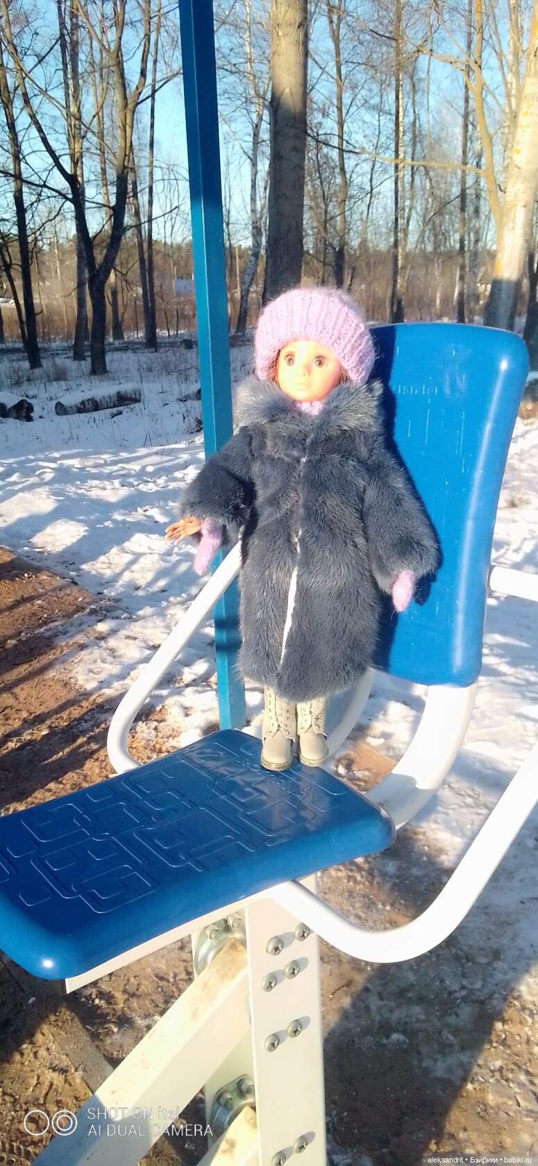 В зимнем парке все деревья грустны ,так и просят подождать до весны (фото 9)