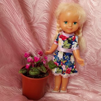 Не знаю зачем, но я ее купила - кукла Ленигрушка