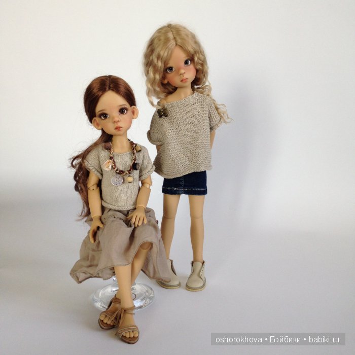 Большие маленькие девочки. Близняшки? Kaye Wiggs