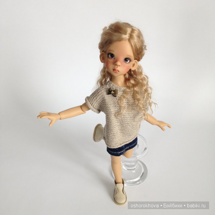 Большие маленькие девочки. Близняшки? Kaye Wiggs