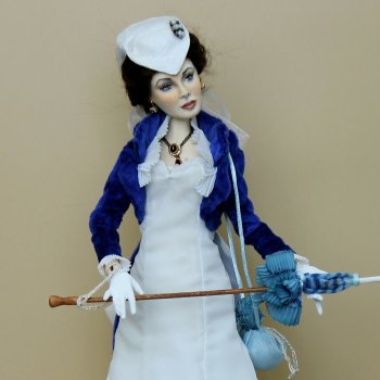 Скарлетт в синем.