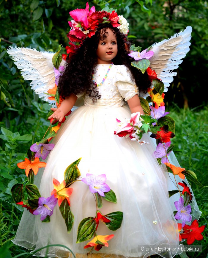Ангел Благословения прилетел в Киев, или невероятная кукла от Fayzah Spanos