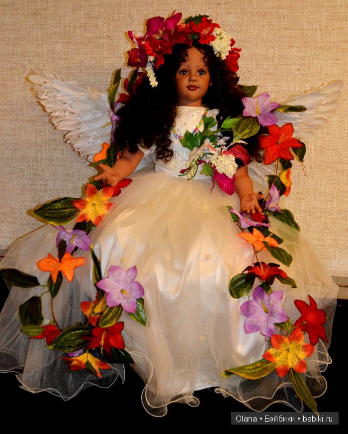 Удобный кукольный пуфик из детского горшка