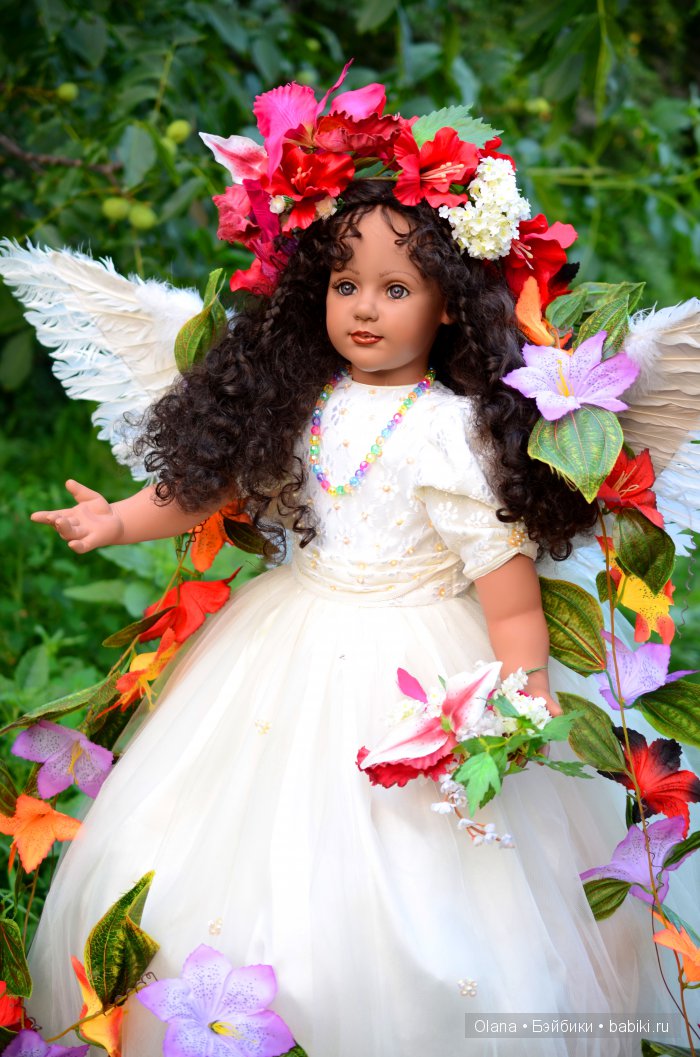 Ангел Благословения прилетел в Киев, или невероятная кукла от Fayzah Spanos