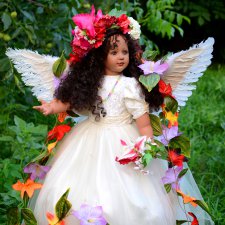 Ангел Благословения прилетел в Киев, или невероятная кукла от Fayzah Spanos