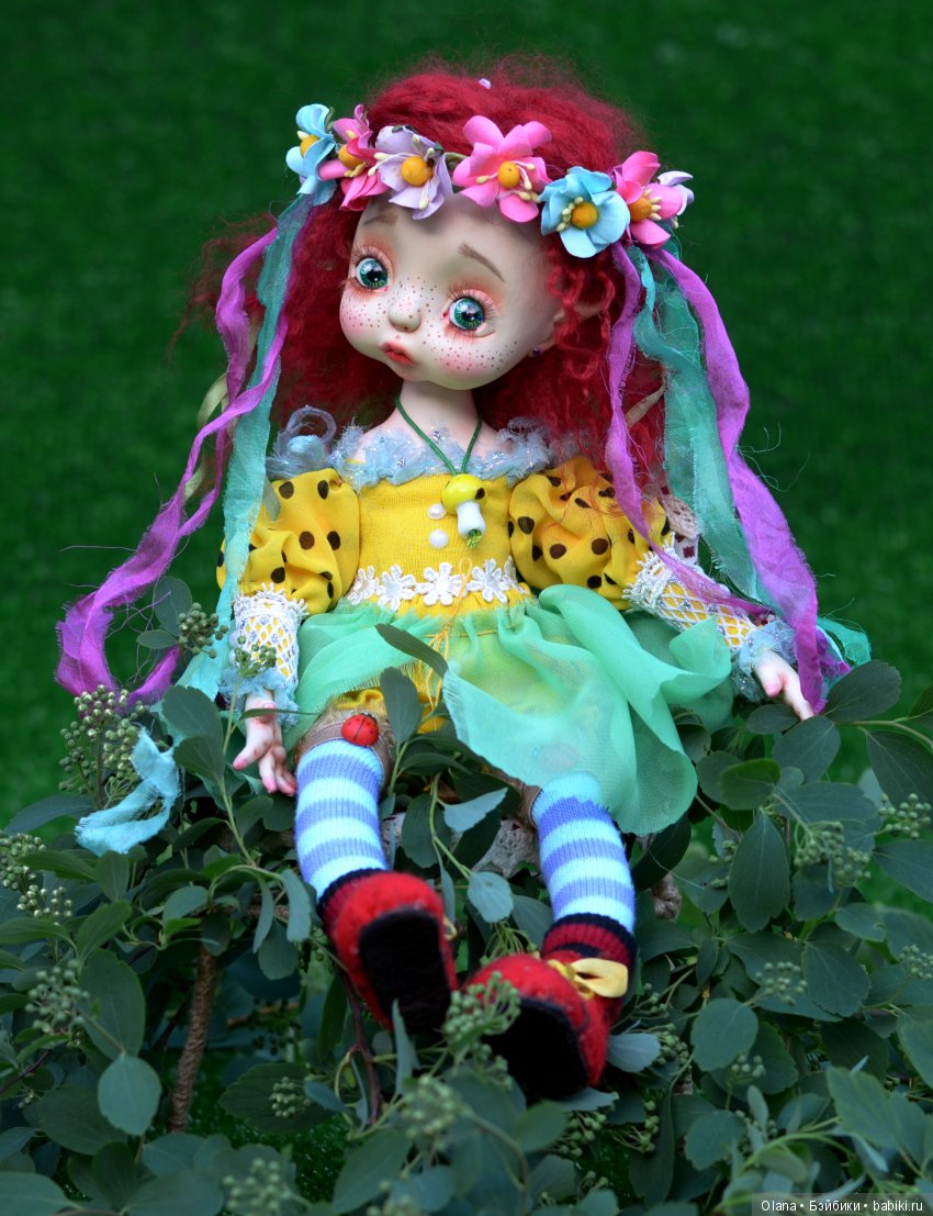 Малышка Калинка радуется киевской весне