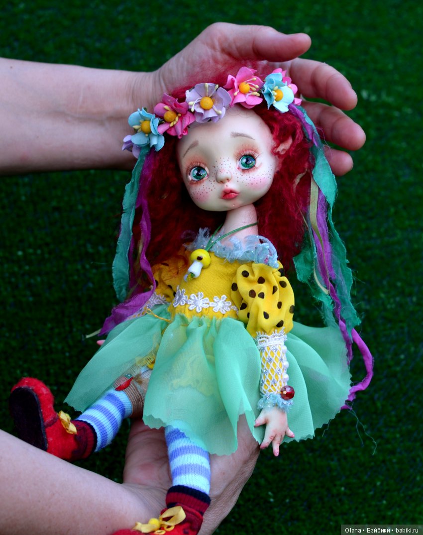 Малышка Калинка радуется киевской весне