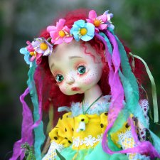 Малышка Калинка радуется киевской весне