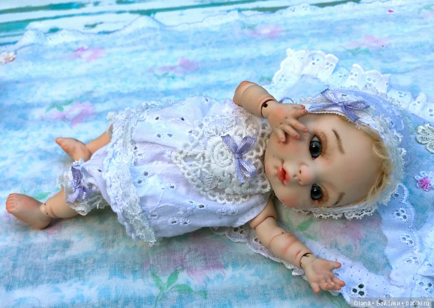 Куклы БЖД бывают младенцами, или крестильный наряд для Агули