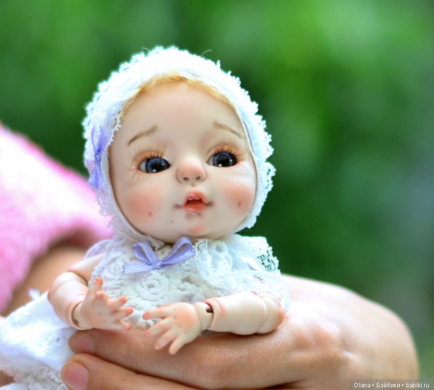 Куклы БЖД бывают младенцами, или крестильный наряд для Агули (фото 9)
