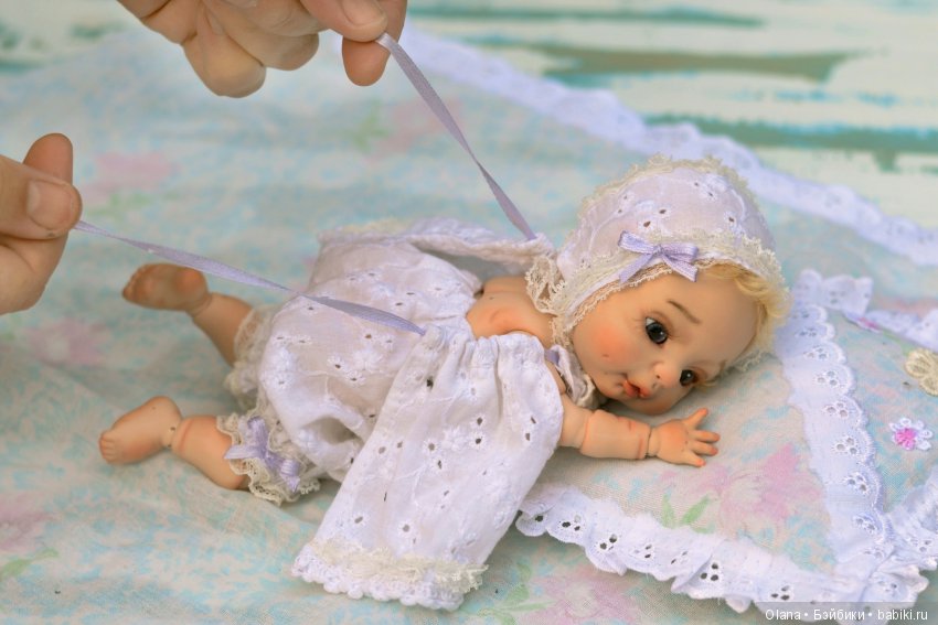 Куклы БЖД бывают младенцами, или крестильный наряд для Агули