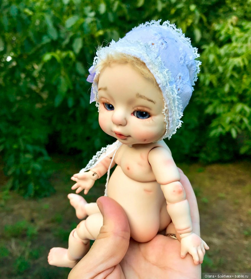 Куклы БЖД бывают младенцами, или крестильный наряд для Агули (фото 5)