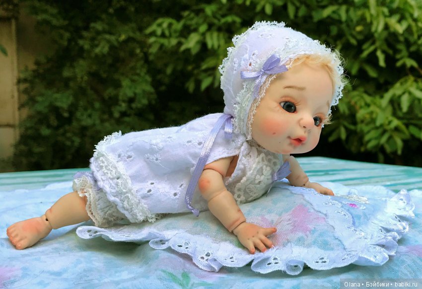 Куклы БЖД бывают младенцами, или крестильный наряд для Агули