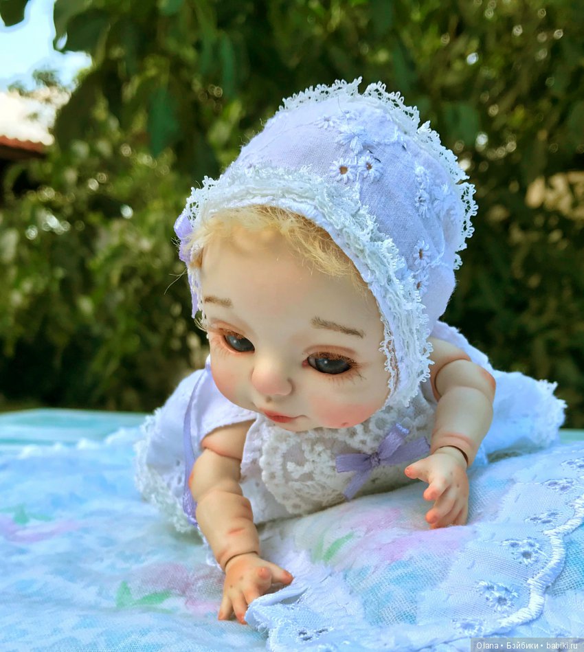 Куклы БЖД бывают младенцами, или крестильный наряд для Агули
