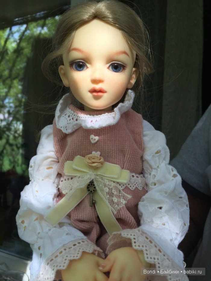 Фото на улице, Оливия очаровательна! Фото на улице, Оливия очаровательна!