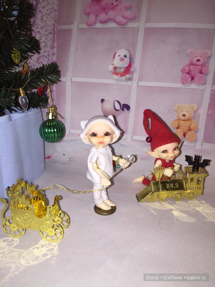 Маленькое новогоднее приключение моих малышей Матвея и Снежинки