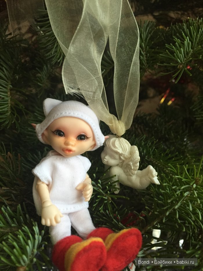 Маленькое новогоднее приключение моих малышей Матвея и Снежинки