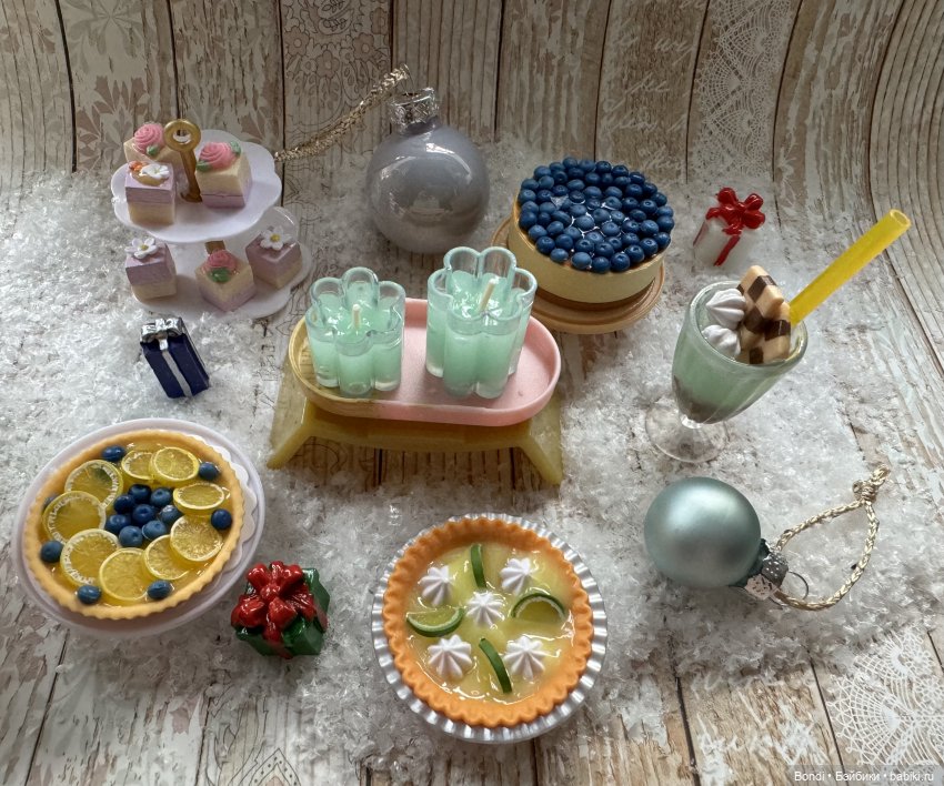 Стол накрыли из mini verse mini foods