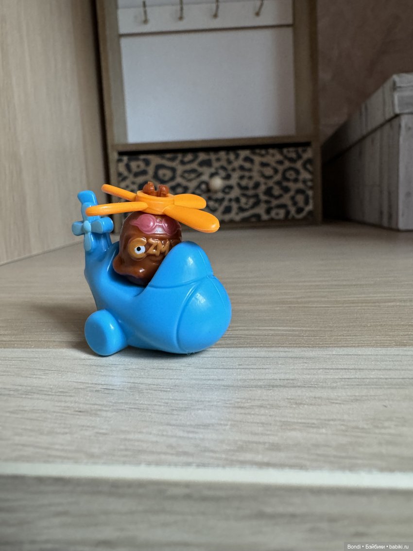 Фигурки Киндер Сюрприз (Kinder)