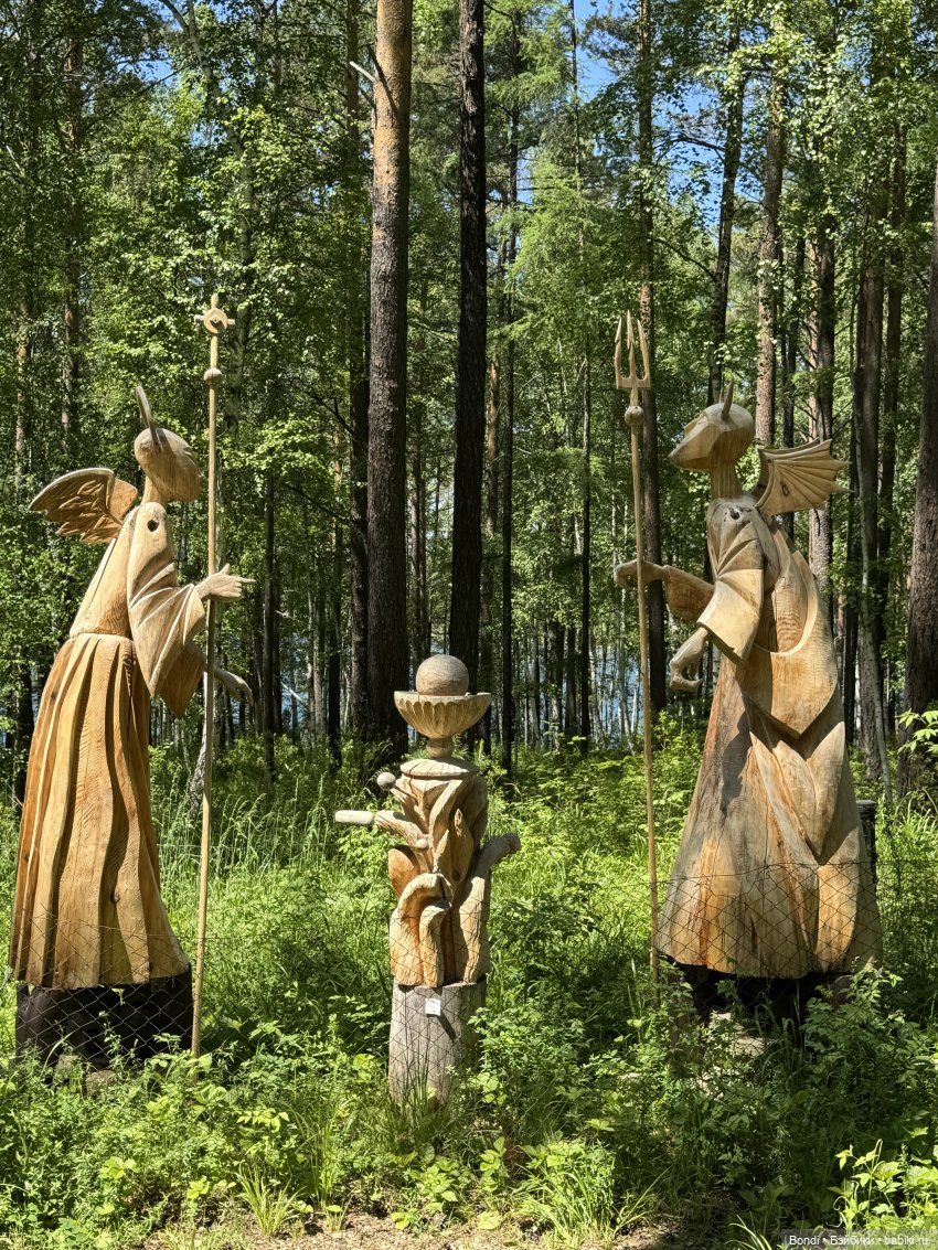 Зазеркалье. Любопытное место посетили вместе с Костиком