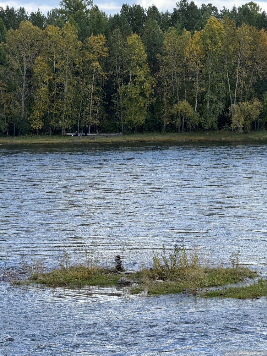 Прогулка на подвесном мосту над рекой Иркут пос.Шаманка