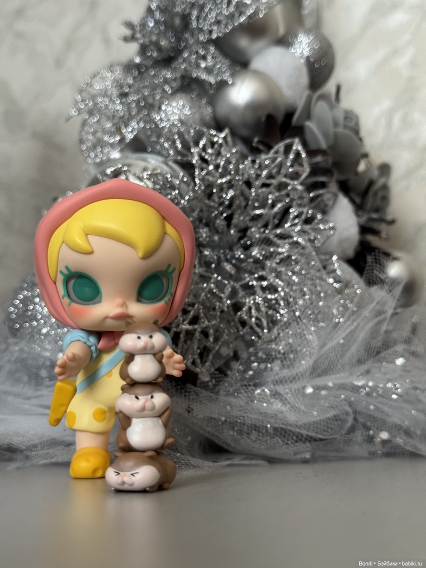 Новогодний фотосет с фигурками и куклами🎄 (фото 10)