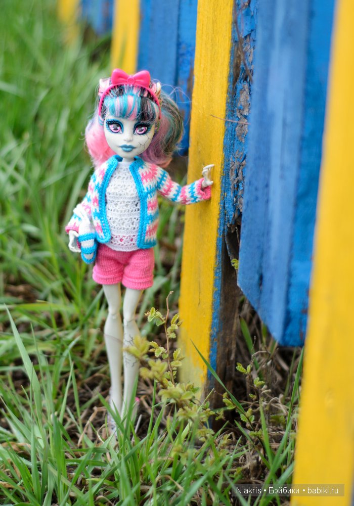 Вязаные наряды для милой Рошель, хвастико-пост