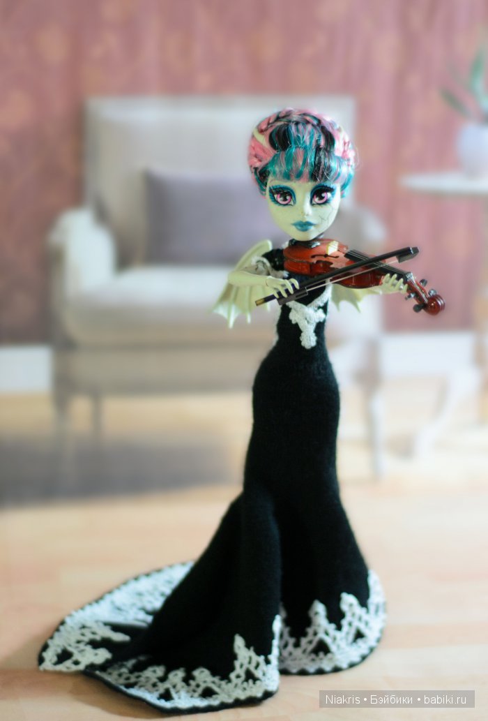 "Notre-Dame de Paris" — Куклы Monster High и Ever After High: G1 (фото 3)