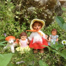 Мои куклы и пупсики ГДР, часть 2, прогулка в саду