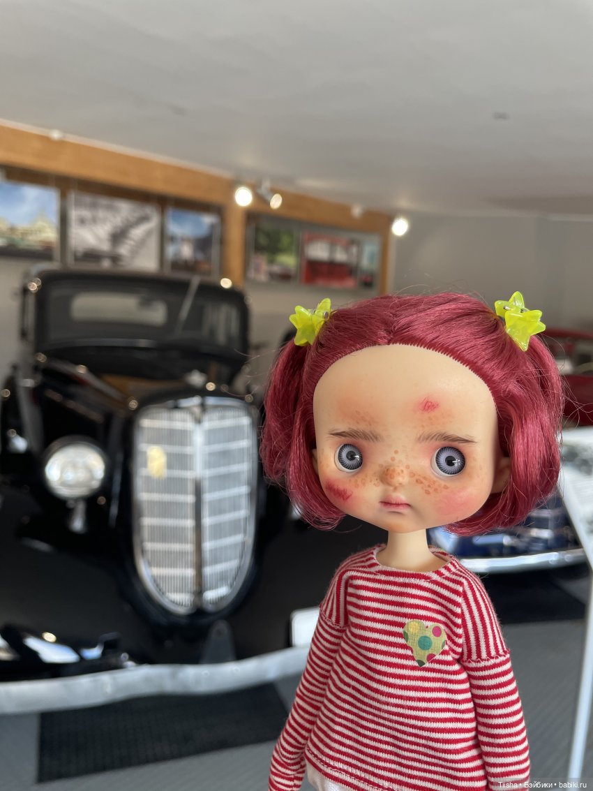 В музее ретро автомобилей с Holala