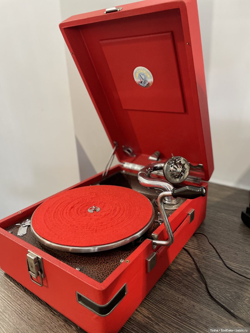 В музее ретро автомобилей с Holala