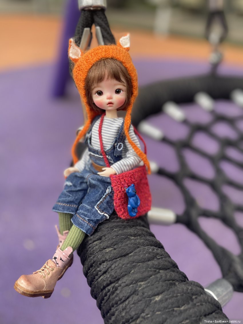 На детской площадке с Kkner