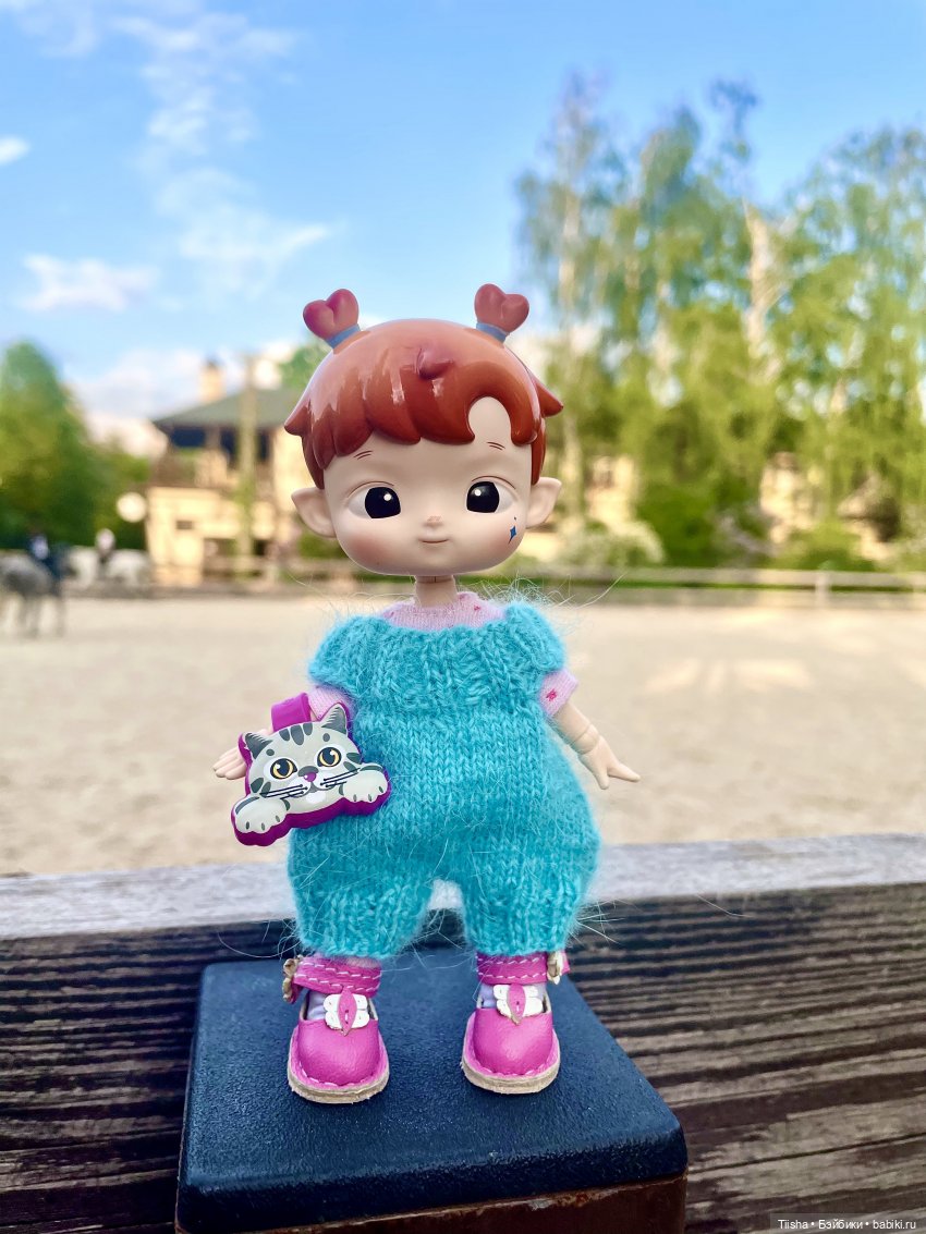 Hacipupu от Pop Mart на теле ymy