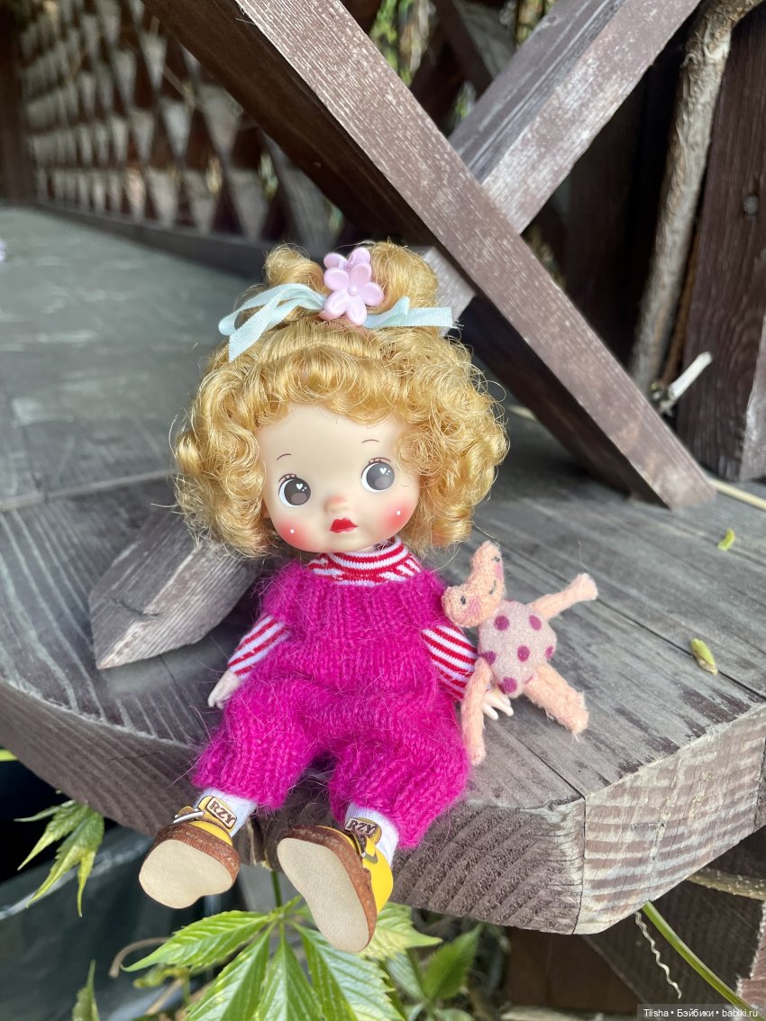 Кудряшка mini cherry doll