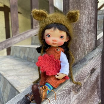 Новая шапка для Али