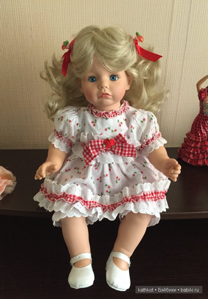 Переодевашки, мои девчонки от разных авторов в их нарядах