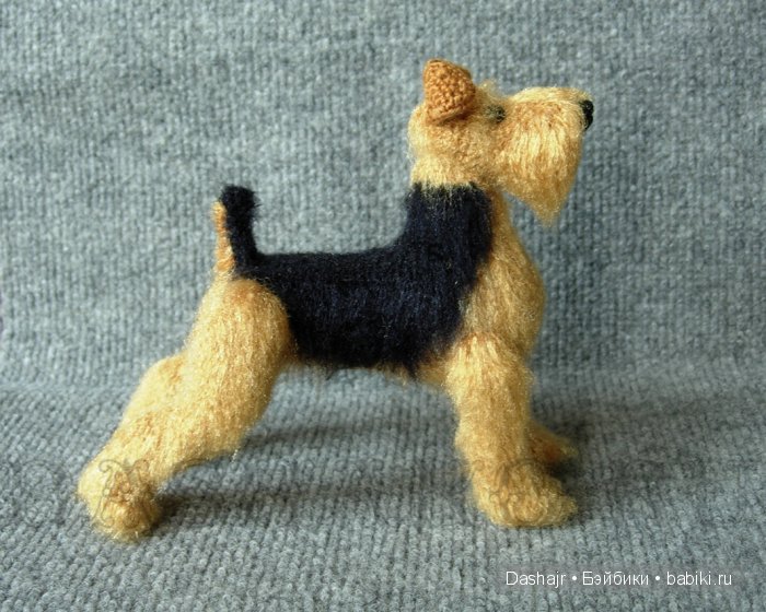 Эрдельтетьер, игрушка вязанная крючком (фото 2)