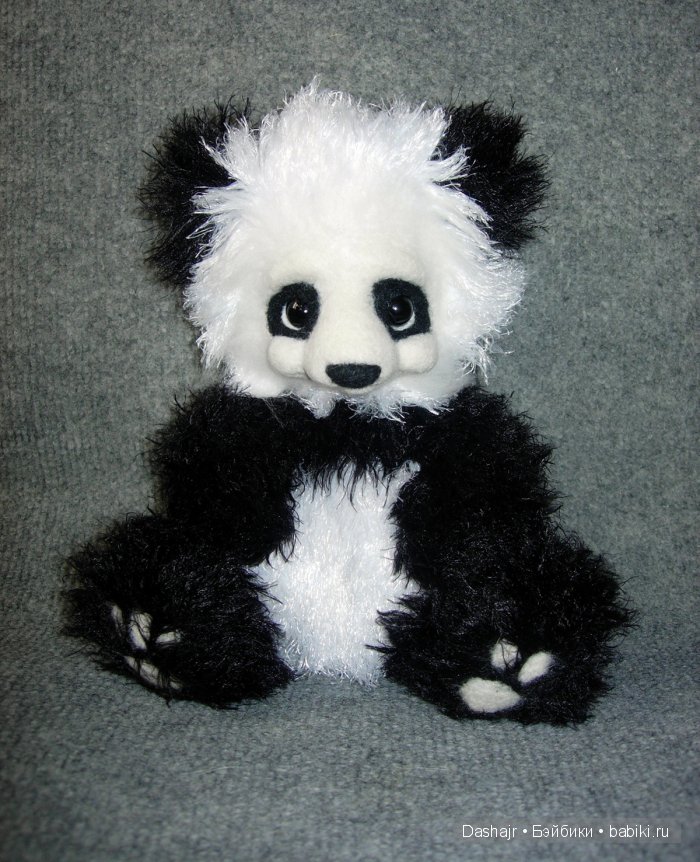 Панда, игрушка вязанная спицами