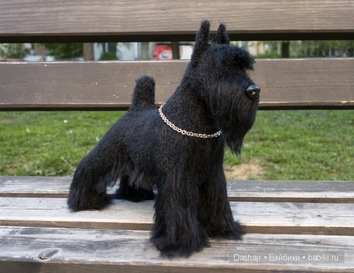 Миттельшнауцер, игрушка вязанная спицами