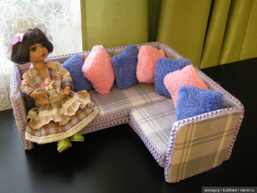 Мебель для кукол из фетра