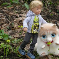 Марсель с друзьями в весеннем лесу