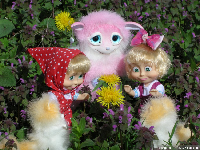 Маши и наша весна — Куклы Маша и Медведь (Simba): Маша в кармашке (фото 2)