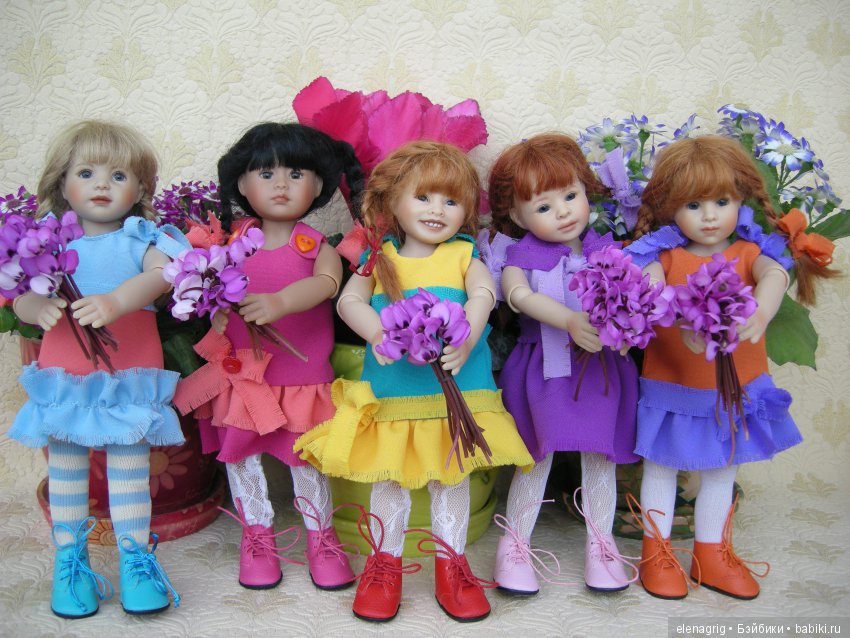 Куклы с цветами