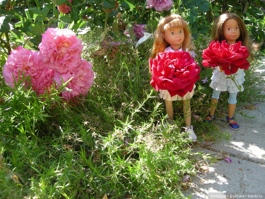 Куклы с цветами